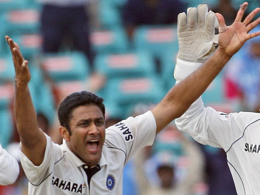 Anil Kumble appeals on his way to an eight-wicket haul in Sydney.