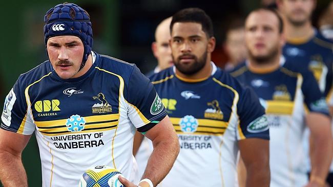 Ben Mowen (L) has been moved to No.8 in a Brumbies backrow reshuffle.