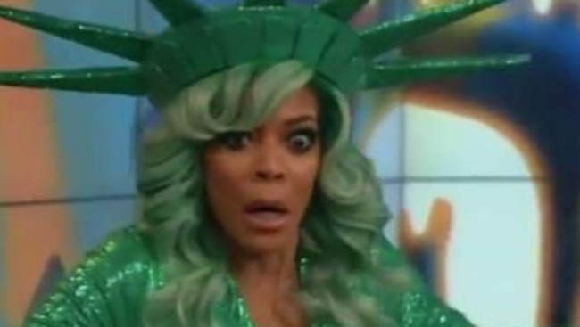 Wendy Williams Faints On Live Tv Dressed As Statue Of Liberty During Halloween Special News 5899