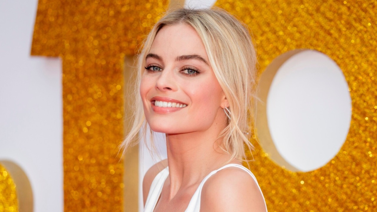 Barbie Movie Margot Robbie Heard Speaking In Character For First Time Au — Australia 9713