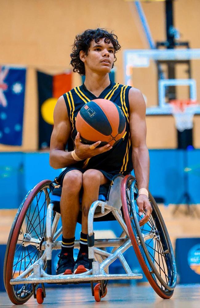 Weston Tedcastle played for Western Australia in the Junior Basketball Championships.