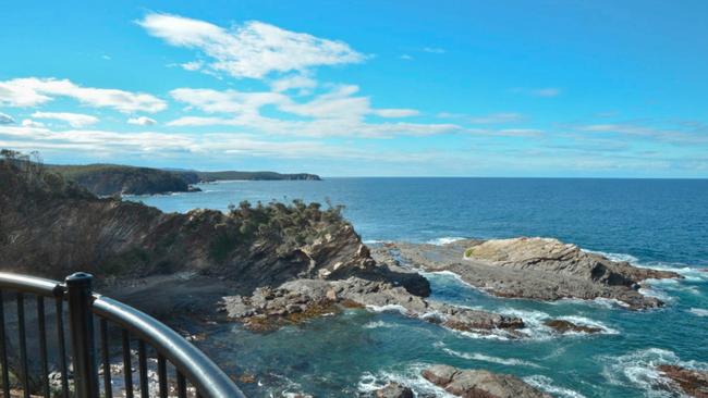 The idyllic North Head Rock Pool at Benanderah near Batemans Bay is a hidden gem. Picture: Visit NSW