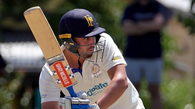 Rob Salerni batting for Frankston Peninsula in 2018-19.