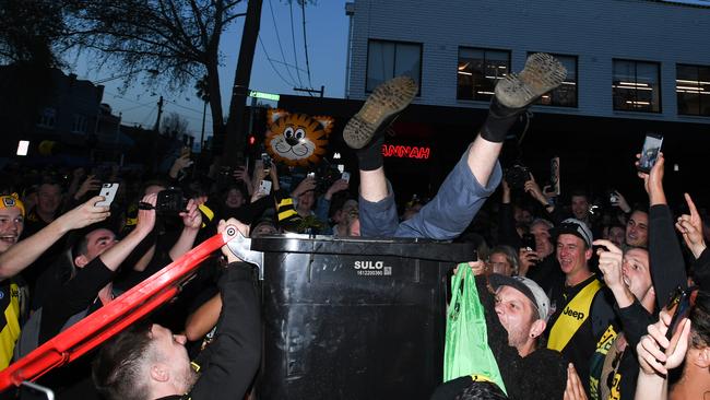 The party kicked off on Swan St. Picture: AAP Image/Erik Anderson