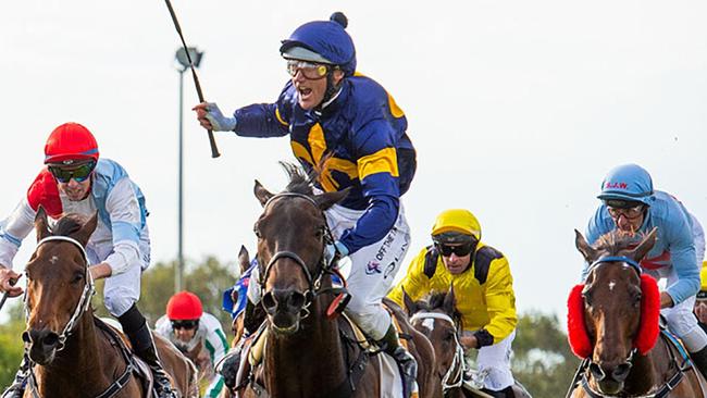 December 16, 2023. Horse racing. Ascot races. Damien Oliver's last race meeting as a competitive jockey. Oliver wins race 9 on Munhamek. The race was called the Damien Oliver Gold Rush. It was Oliver's last race ride before retirement.  picture Jorja King