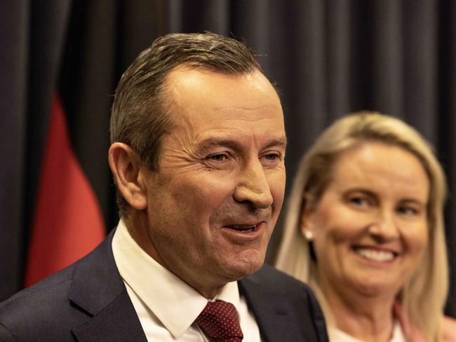 29/5/2023WA Premier Mark McGowan announces he is quitting politics. Sarah his wife on his right side.Pic Colin Murty