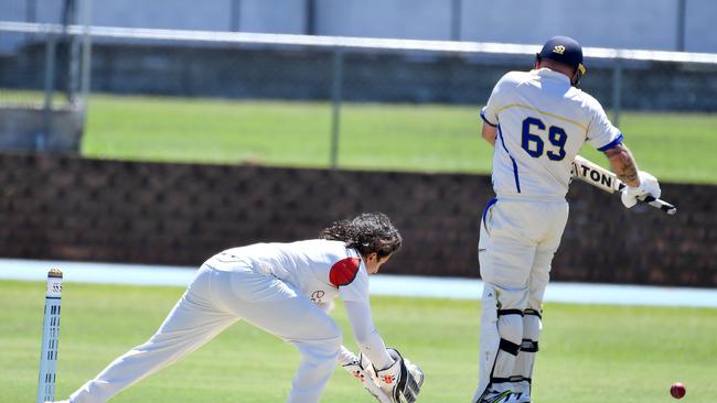 Peninsula batsman Steve Adnams jumps out of the way Mater Hill v Peninsula. Saturday November 13, 2021. Picture, John Gass