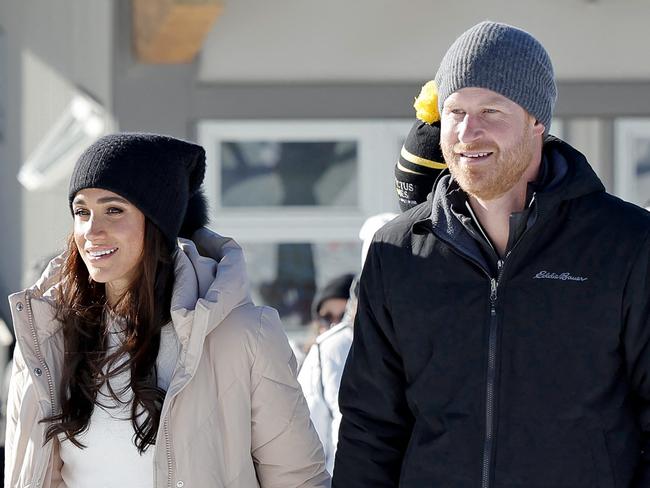 WHISTLER, BRITISH COLUMBIA - FEBRUARY 14: (L-R) Meghan, Duchess of Sussex and Prince Harry, Duke of Sussex attend Invictus Games Vancouver Whistlers 2025's One Year To Go Winter Training Camp on February 14, 2024 in Whistler, British Columbia.   Andrew Chin/Getty Images/AFP (Photo by Andrew Chin / GETTY IMAGES NORTH AMERICA / Getty Images via AFP)