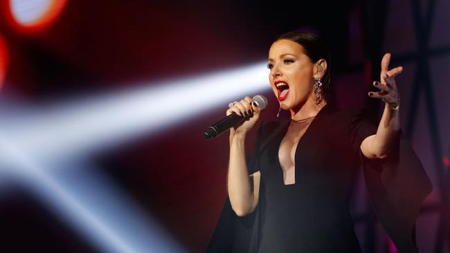 Sizzling ... Tina Arena seizes her moment at the 29th Annual Aria Awards. Picture: Zak Kaczmarek/Getty Images