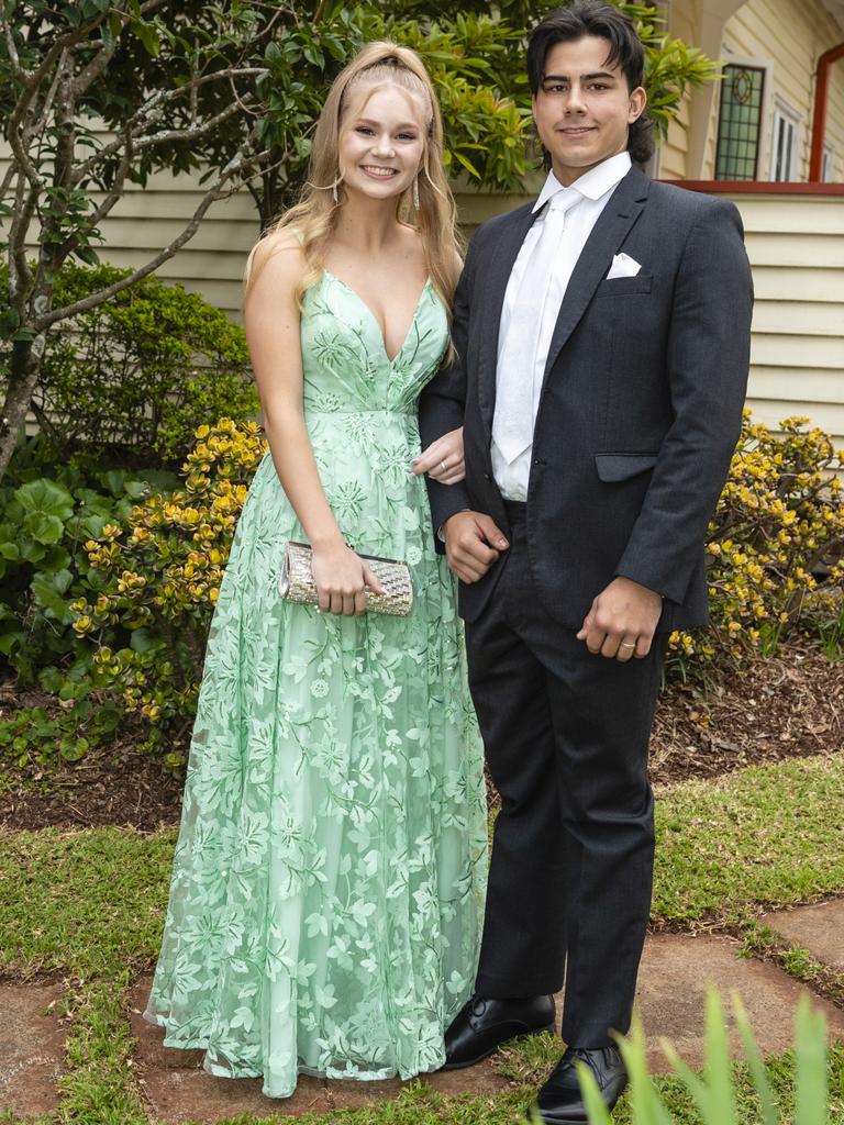 All the colour and fashion from the Glennie School formal | The Courier ...