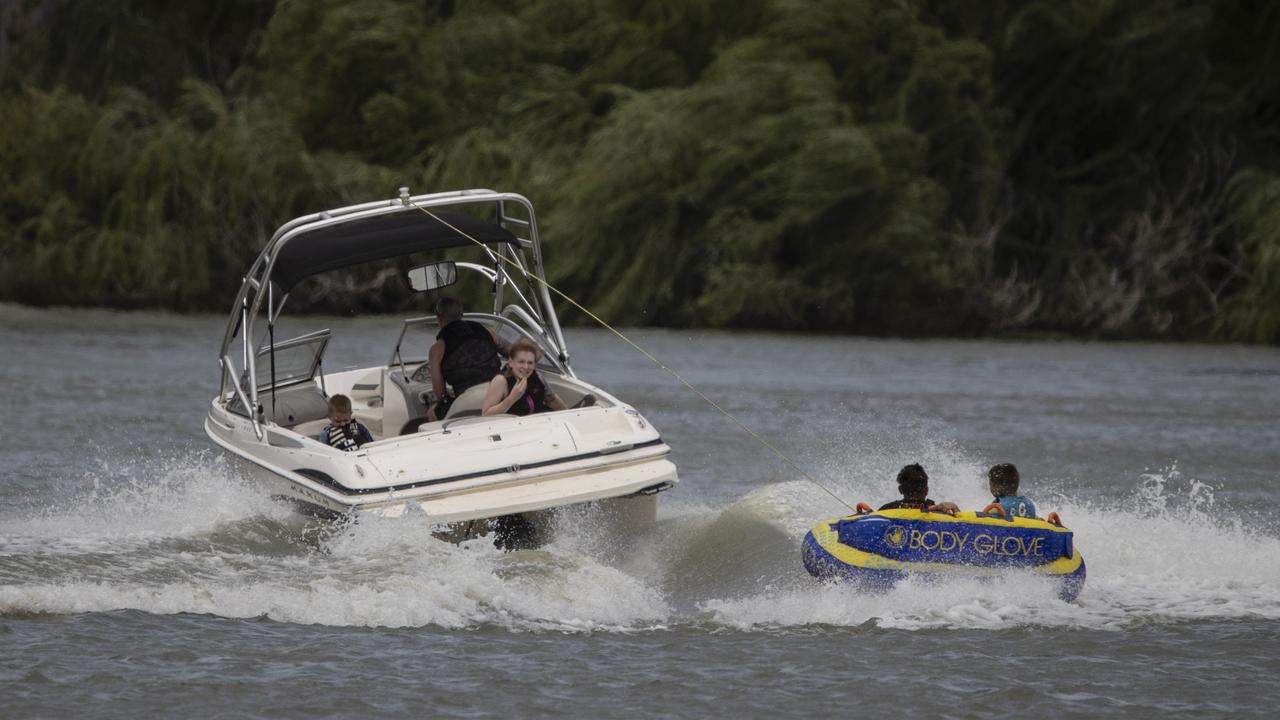 Fresh charge laid over alleged drunken boat crash at Mannum