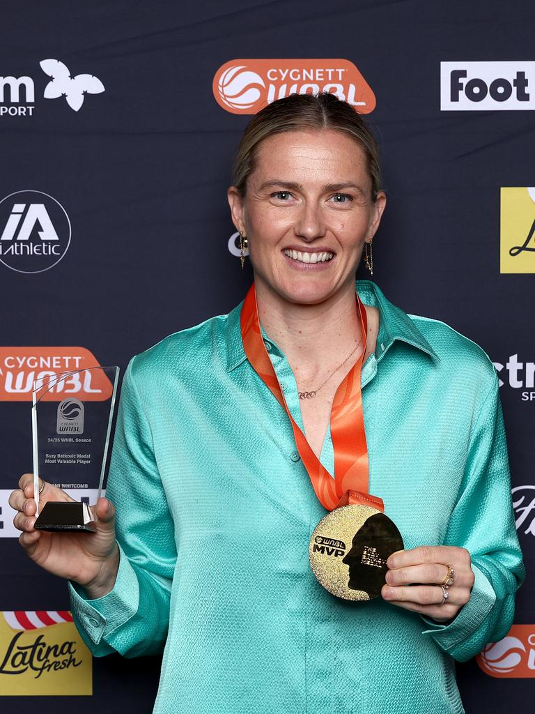 Sami Whitcomb with the Suzy Batkovic Medal for MVP. Photo by Graham Denholm/Getty Images for WNBL