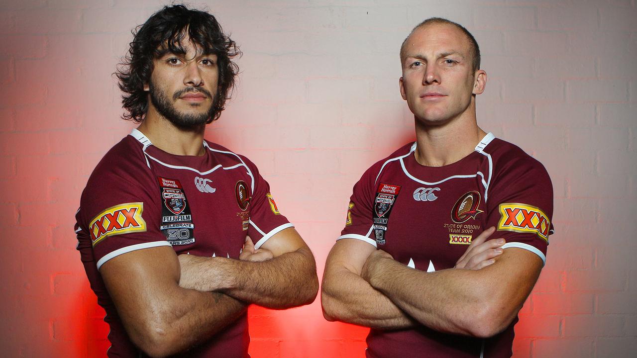 Johnathan Thurston and Darren Lockyer in 2010. Picture: Peter Wallis