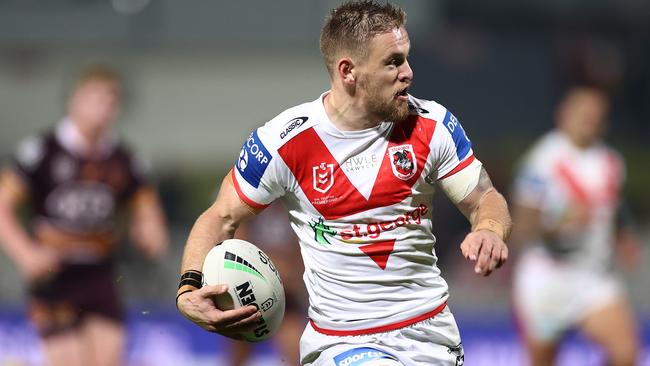 SYDNEY, AUSTRALIA - JUNE 03: Matthew Dufty of the Dragons makes a break during the round 13 NRL match between the St George Illawarra Dragons and the Brisbane Broncos at Netstrata Jubilee Stadium on June 03, 2021, in Sydney, Australia. (Photo by Cameron Spencer/Getty Images)