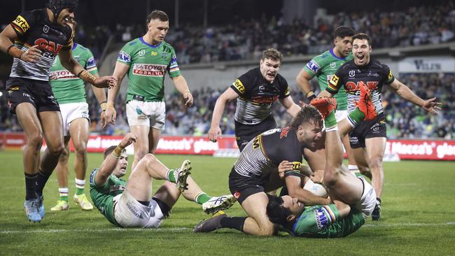 Jaeman Salmon scores a try against the Raiders. (Photo by Mark Evans/Getty Images)