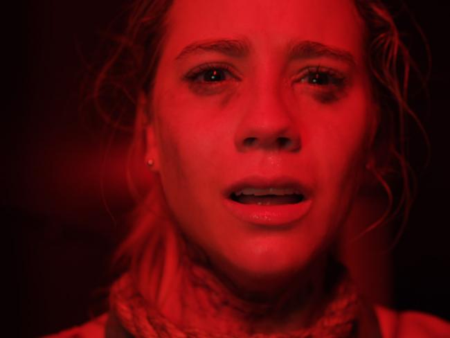 TG-FP-014 Film Name: THE GALLOWS Copyright: © 2015 WARNER BROS. ENTERTAINMENT INC. Photo Credit: Courtesy of Warner Bros. Pictures Caption: CASSIDY GIFFORD as Cassidy Spilker in New Line Cinema's horror film 