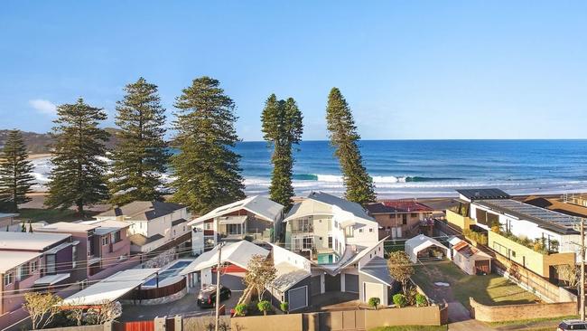 Iconic view of the well-known Avoca Beach.