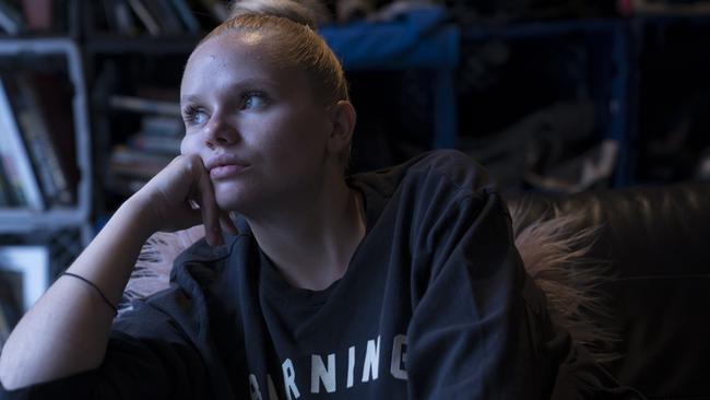 Alli Simpson struggles as she comes face-to-face with the reality of youth homelessness. Picture: Mark Rogers/SBS