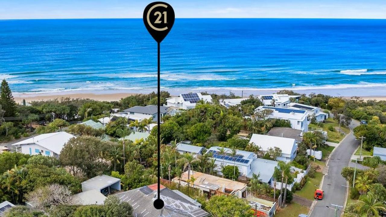 15 Adams St, Sunshine Beach.