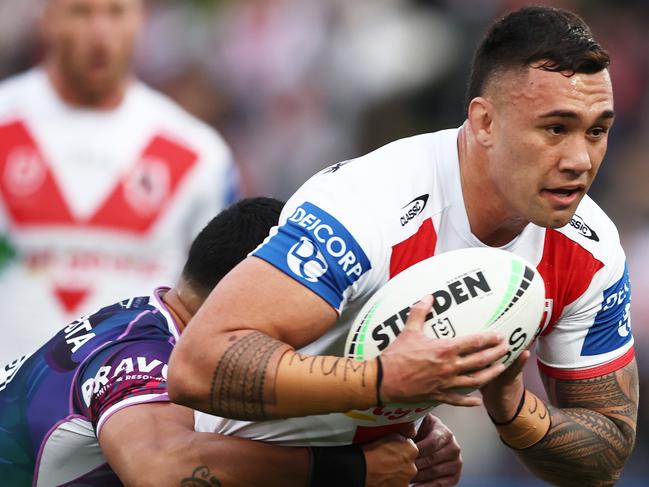 SYDNEY, AUSTRALIA - JULY 31:  Jaydn Su'A of the Dragons is tackled during the round 20 NRL match between the St George Illawarra Dragons and the North Queensland Cowboys at Netstrata Jubilee Stadium, on July 31, 2022, in Sydney, Australia. (Photo by Matt King/Getty Images)