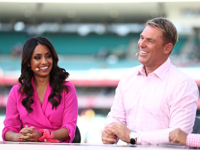 SYDNEY, AUSTRALIA - JANUARY 05: Fox Cricket presenters Isa Guha and Shane Warne during day three of the Fourth Test match in the series between Australia and India at Sydney Cricket Ground on January 05, 2019 in Sydney, Australia. (Photo by Ryan Pierse/Getty Images)