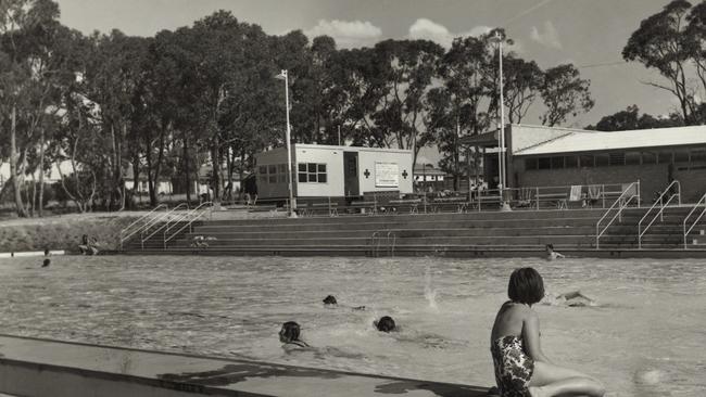 Nunawading Pool in 1961.