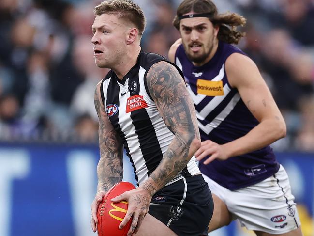 MELBOURNE, AUSTRALIA - July 15. AFL.   Jordan De Goey of the Magpies out of the middle during the round 17 AFL match between Collingwood and Fremantle at Melbourne Cricket Ground, on May 27, 2023, in Melbourne, Australia. Photo by Michael Klein.