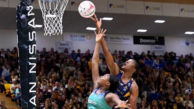 The possible closure of the Super Netball signing window until after the World Cup could leave international players choosing to sign elsewhere. Photo: Getty Images