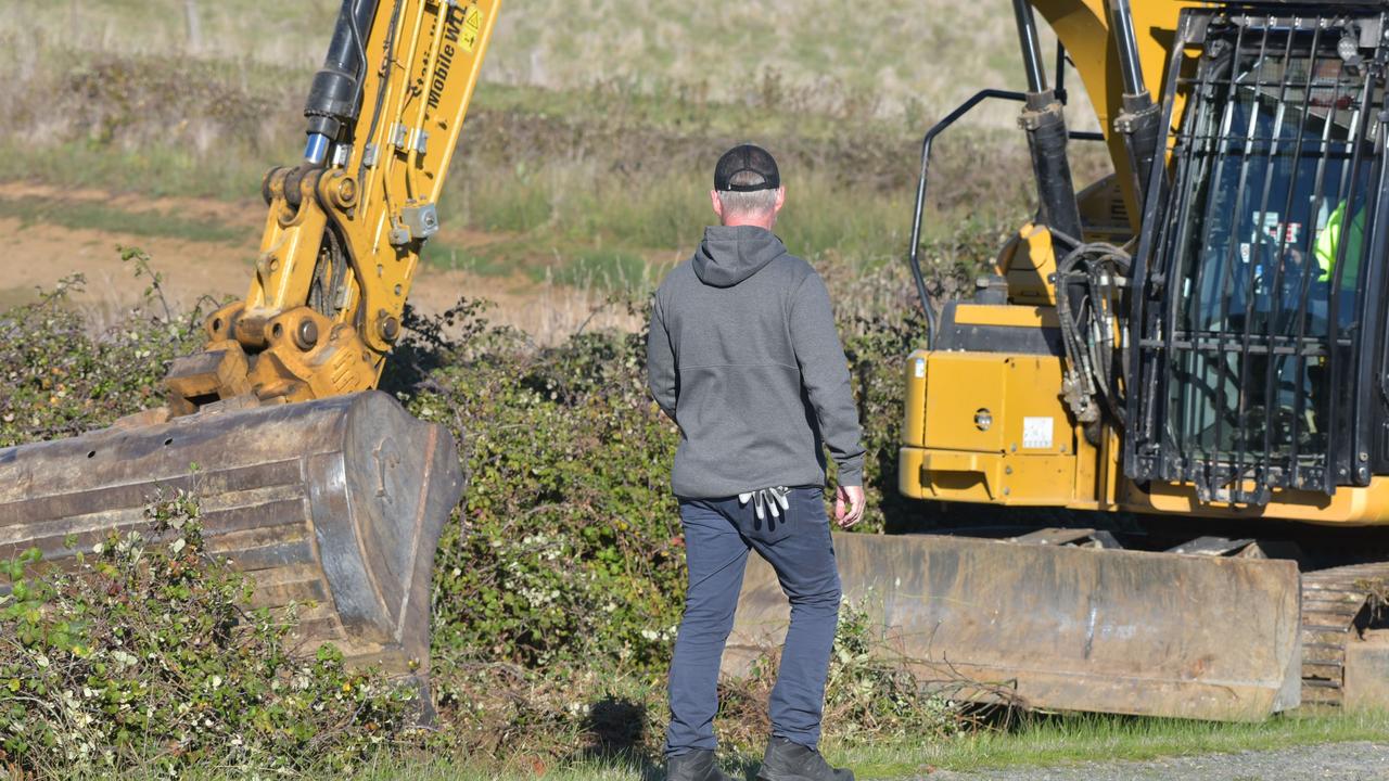 An excavator was on scene. Picture: NewsWire / Ian Wilson