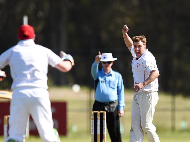 Steve Goodwin took eight wickets in Glenroy’s semi-final win. Picture: David Smith