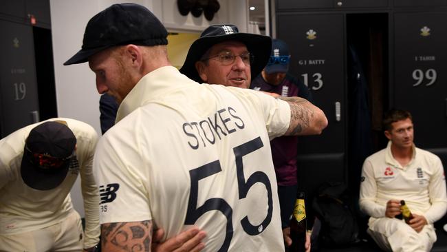 Ex-England coach Trevor Bayliss speaks to Ben Stokes in the dressing rooms.