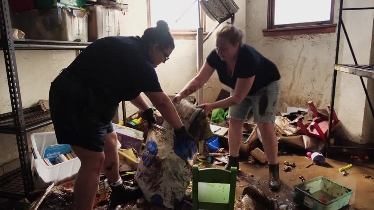 Australia begins clean-up after deadly floods damage properties