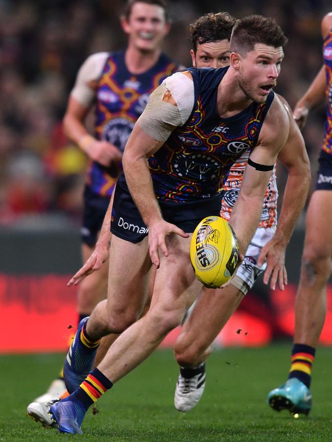 Bryce Gibbs scans for options against Greater Western Sydney. Picture: AAP Image/David Mariuz