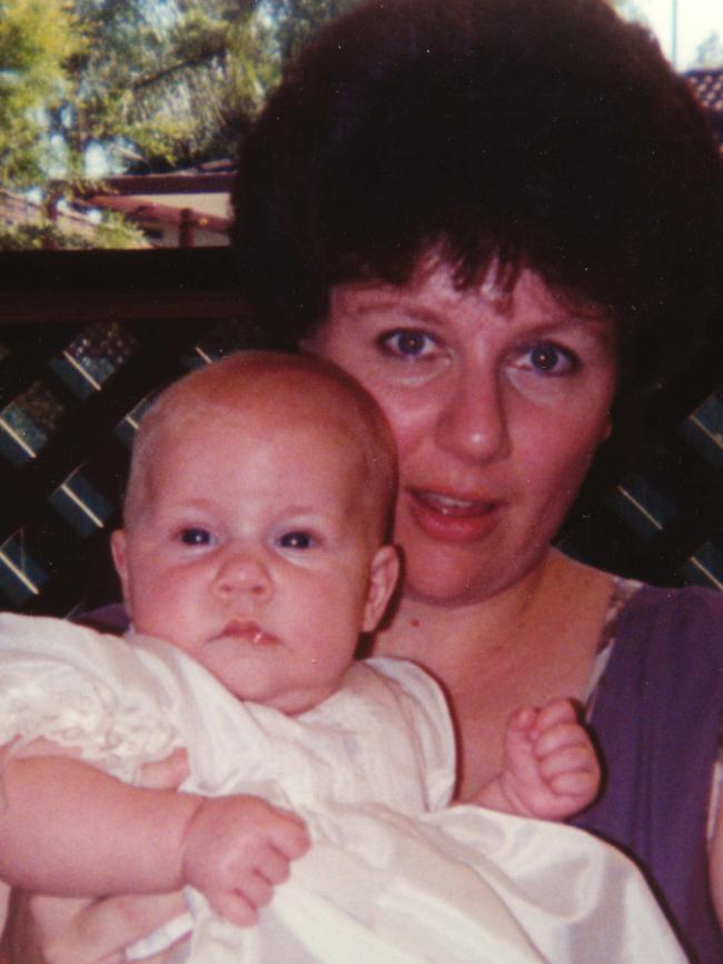 Kathleen Folbigg with her baby daughter Sarah.