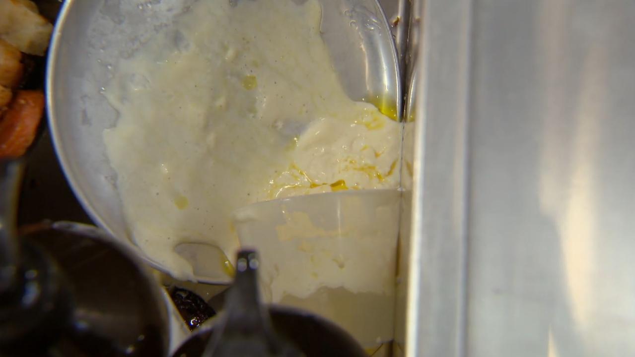 Maja's Panna Cotta doesn't work out. Picture: Channel 10