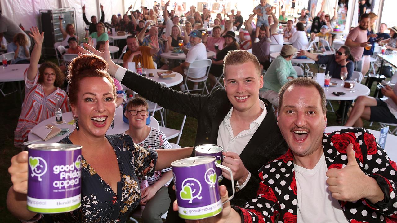 Piano Bar stars Shandelle Cooke (L) Joss Russell and Andy Pobjoy rattle tins between songs for the Good Friday Appeal. More than 100 venues will participate in the Top Pubs Challenge this year. Picture: Alison Wynd