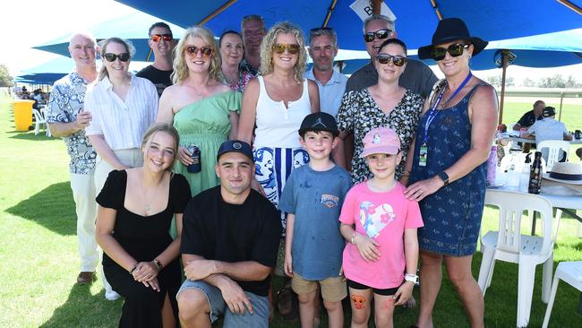 Racegoers at Moama Bowling Club Echuca Cup. Picture: David Smith