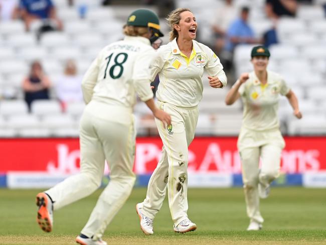 England lost 5 for 52 to open the door for Australia. Picture: Gareth Copley/Getty Images