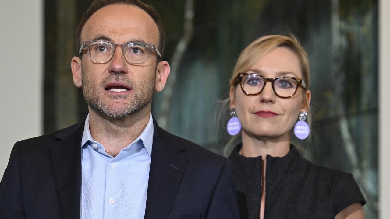 ‘Dirty’: Greens slam planned donation change