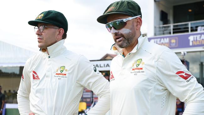 GALLE, SRI LANKA - JANUARY 30: Todd Murphy  and Nathan Lyon of Australia prepare to field during day two of the First Test match in the series between Sri Lanka and Australia at Galle International Stadium on January 30, 2025 in Galle, Sri Lanka.  (Photo by Robert Cianflone/Getty Images)