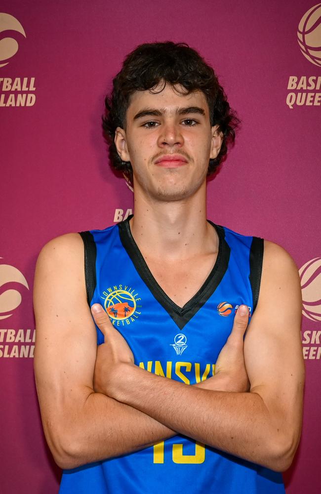 40 basketball stars to represent QLD in national U16 championships