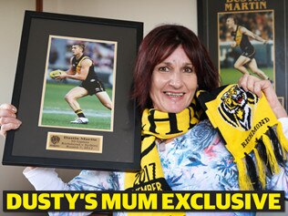 Dusty mum art for HS web