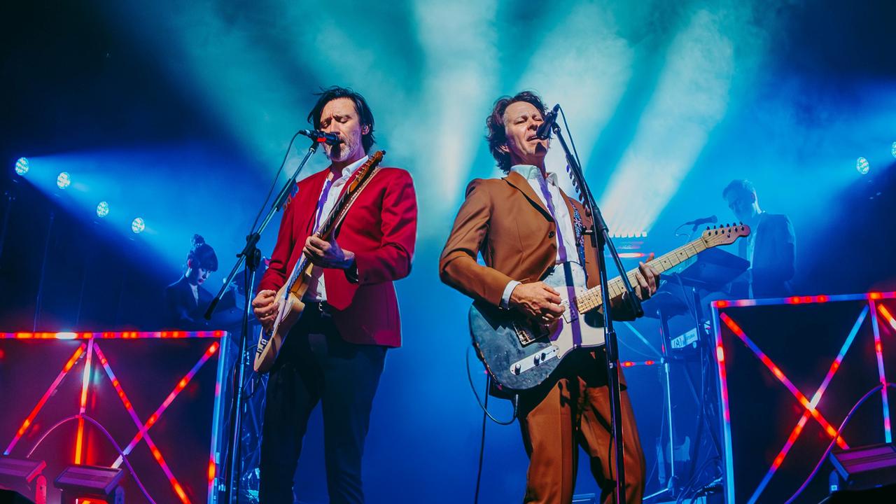 Aussie music icons Bernard Fanning and Paul Dempsey.