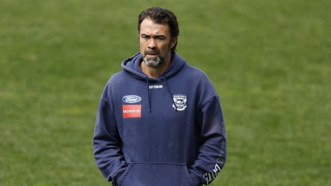 GEELONG, AUSTRALIA - SEPTEMBER 20: Chris Scott, Senior Coach of the Cats is seen during a Geelong Cats AFL training session at GMHBA Stadium on September 20, 2024 in Geelong, Australia. (Photo by Darrian Traynor/Getty Images)