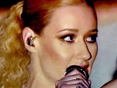 ‘Garbage’: Iggy’s AMAs performance fizzles