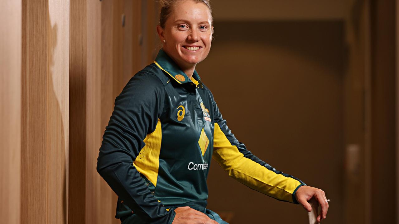 Alyssa Healy is glad to see the ACA helping the Diamonds out. Picture: Adam Yip