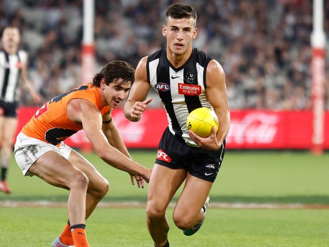 AI could soon help Nick Daicos break the defensive tag of players like Toby Bedford. Picture: Michael Willson/AFL Photos via Getty Images