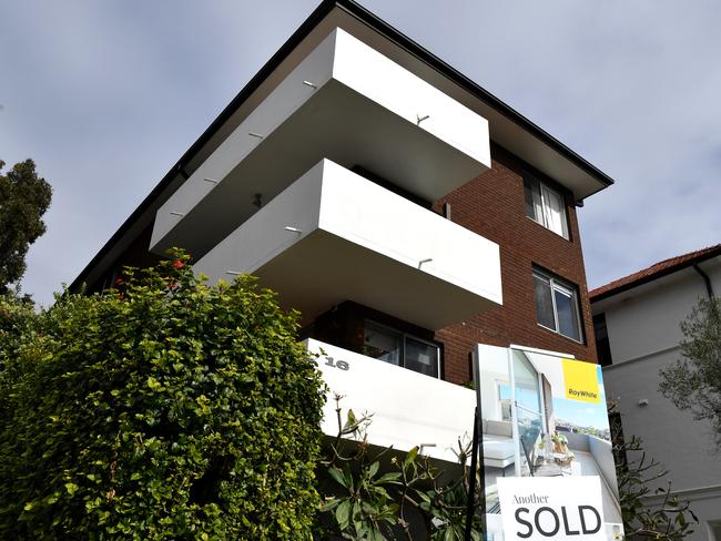 SYDNEY, AUSTRALIA - NewsWire Photos JUNE, 14, 2021: A sold/for sale sign on a residential property in Sydney's east. Picture: NCA NewsWire/Joel Carrett