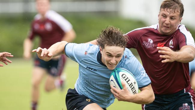 Waratah’s player Charlie Poynton on the move. Picture: Julian Andrews