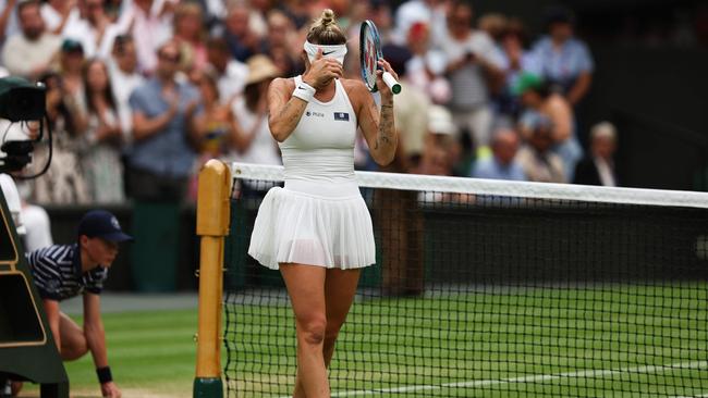 Marketa Vondrousova celebrates winning against Ukraine's Elina Svitolina during their women's singles semi-finals. Picture: Adrian DENNIS / AFP